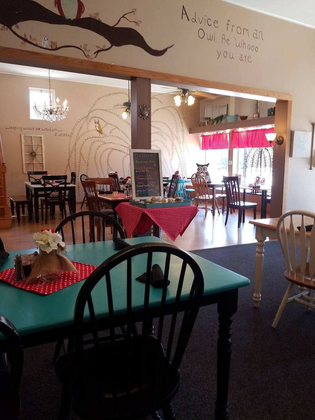 The Weeping Willow | cafe | 128 W Central St, Bethalto, IL 62010, USA | 6183770500 OR +1 618-377-0500