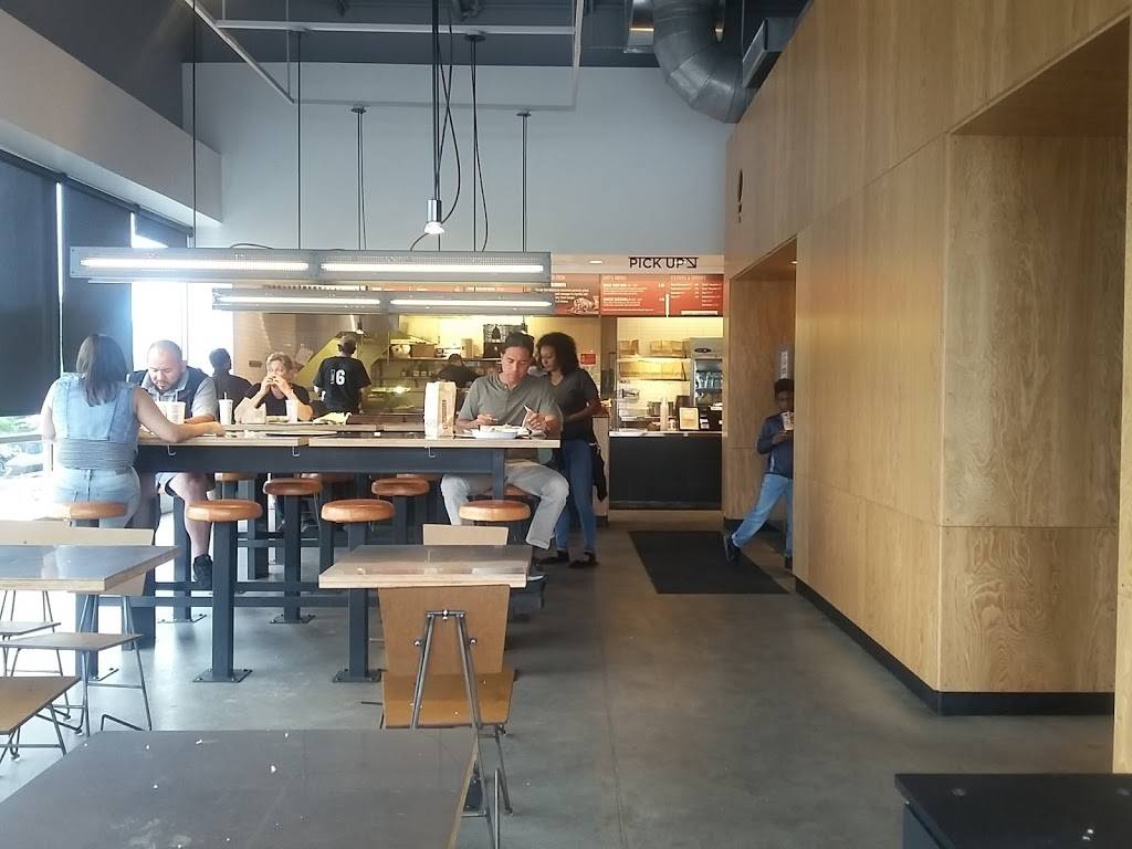 Chipotle Mexican Grill | restaurant | 12 Lawrence St, Dobbs Ferry, NY 10522, USA | 9146938135 OR +1 914-693-8135