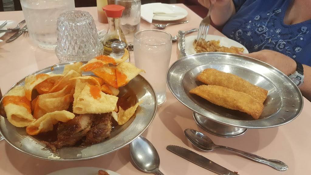 Golden Palace Restaurant | restaurant | 380 Lyndoch St, Corunna, ON N0N 1G0, Canada | 5198625111 OR +1 519-862-5111