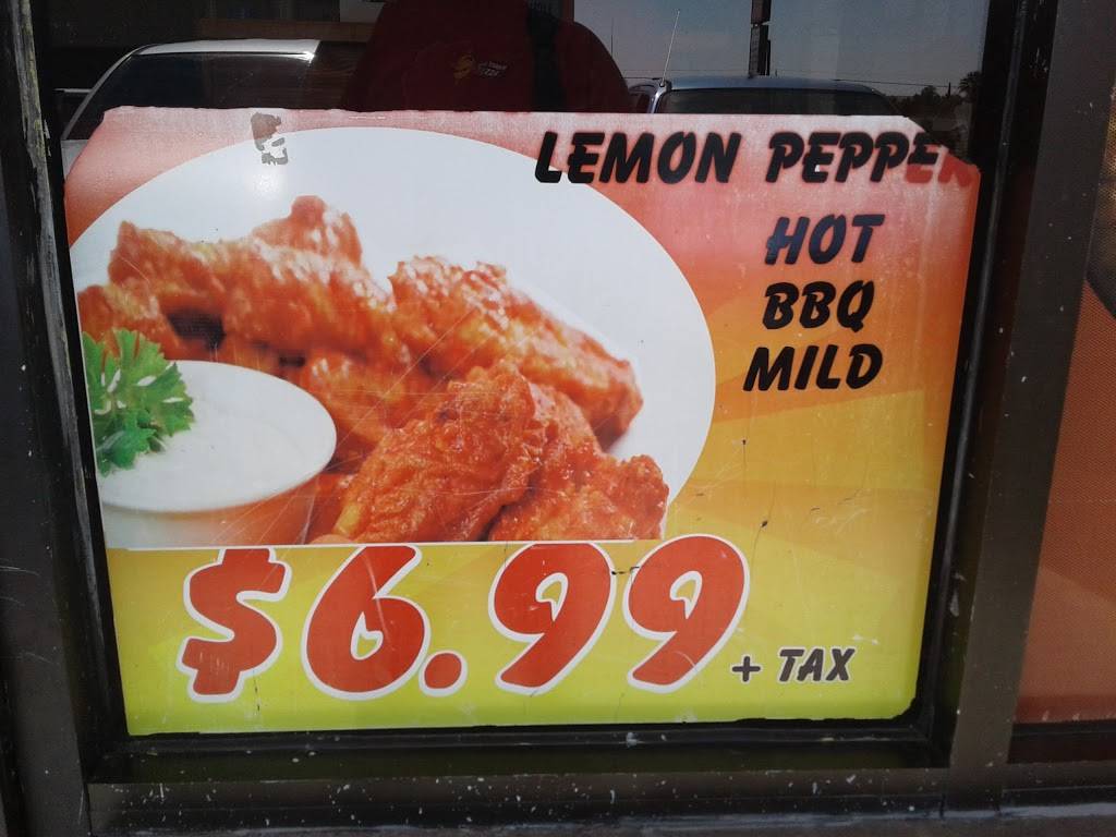 Road Runner Pizza | restaurant | 5300 Doniphan Dr #24, El Paso, TX 79932, USA | 9155813090 OR +1 915-581-3090