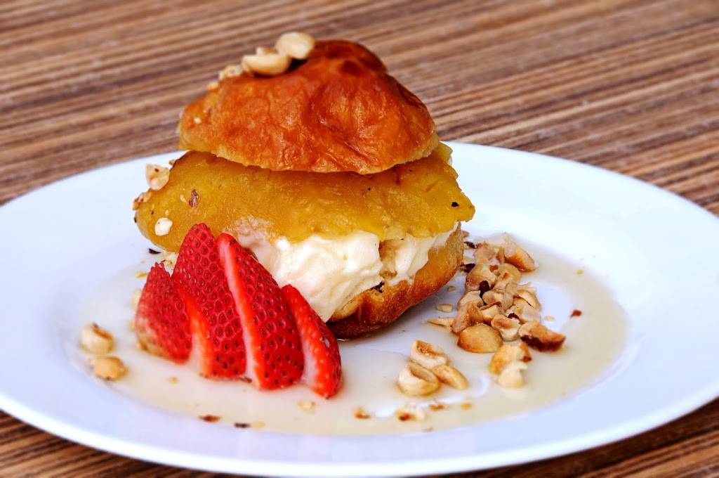 Les Maltcommodes | restaurant | 3333 Rue du Carrefour, Québec, QC G1C 5R9, Canada | 4186637171 OR +1 418-663-7171