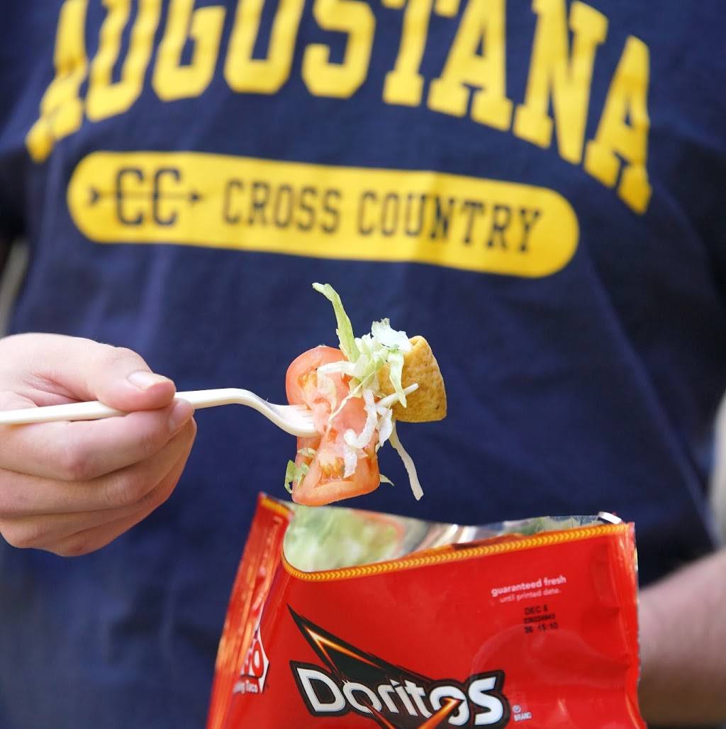 Augustana College Dining Services - Guss Snack Bar | restaurant | 3750 7th Ave, Rock Island, IL 61201, USA | 3097947297 OR +1 309-794-7297