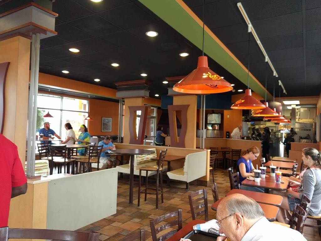 Taco Bell | meal takeaway | 2621 Blairs Ferry Rd NE, Cedar Rapids, IA 52402, USA | 3192944449 OR +1 319-294-4449