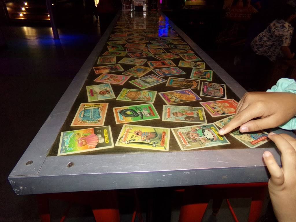 Rad Retrocade | restaurant | 201 N Main St, Las Cruces, NM 88001, USA | 5755569338 OR +1 575-556-9338