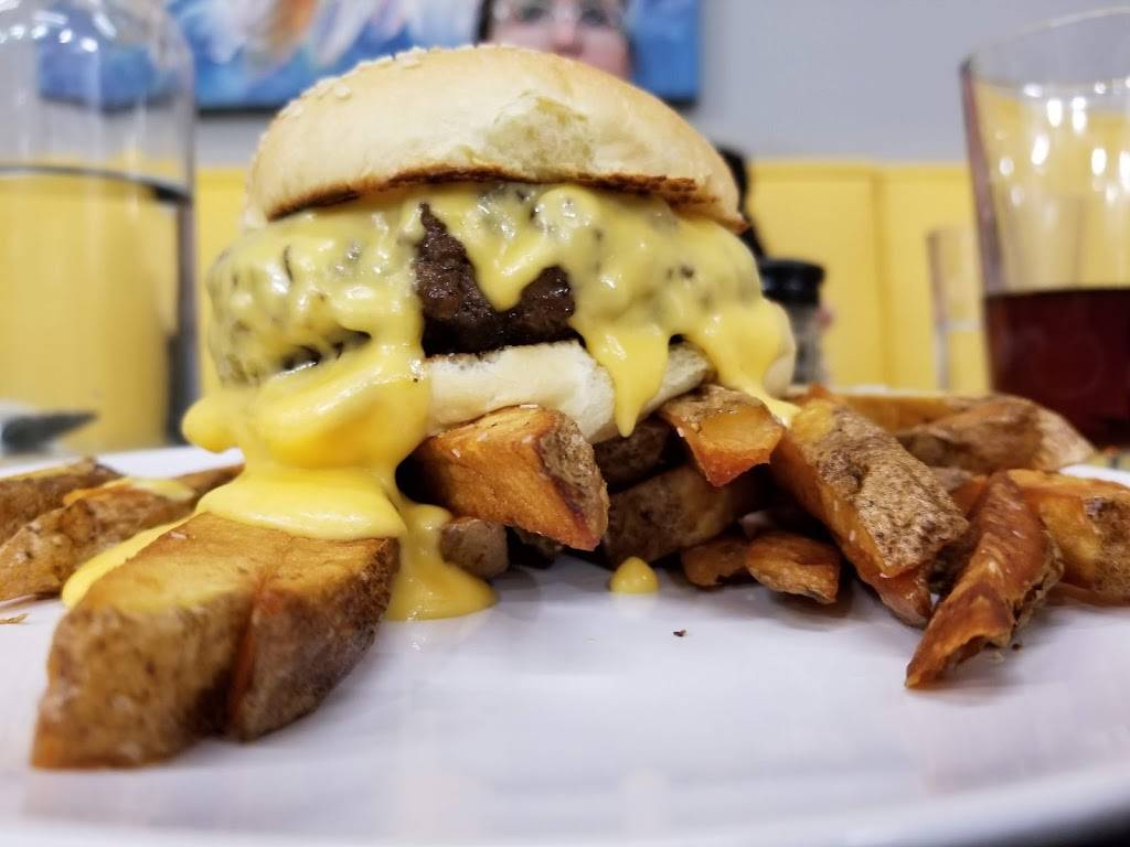 CWC, the Restaurant | restaurant | 1517 Springfield Pike, Cincinnati, OH 45215, USA | 5134073947 OR +1 513-407-3947