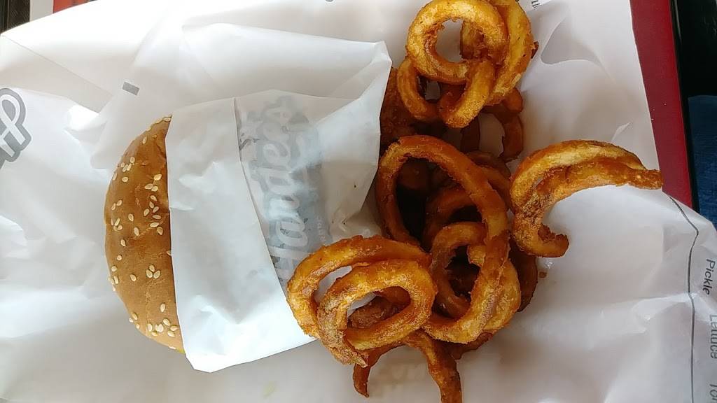 Hardees | restaurant | 705 Schenkel Ln, Frankfort, KY 40601, USA | 5028752771 OR +1 502-875-2771