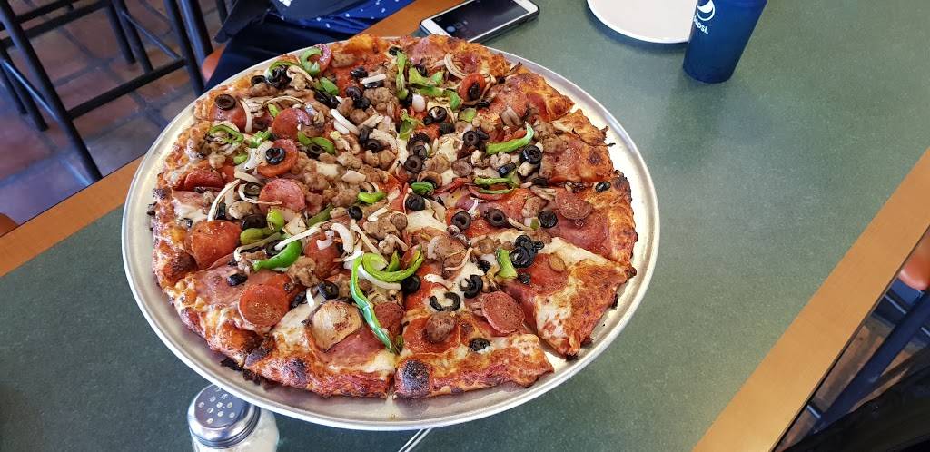 Round Table Pizza | meal delivery | 375 Alvarado St, Monterey, CA 93940, USA | 8313731351 OR +1 831-373-1351