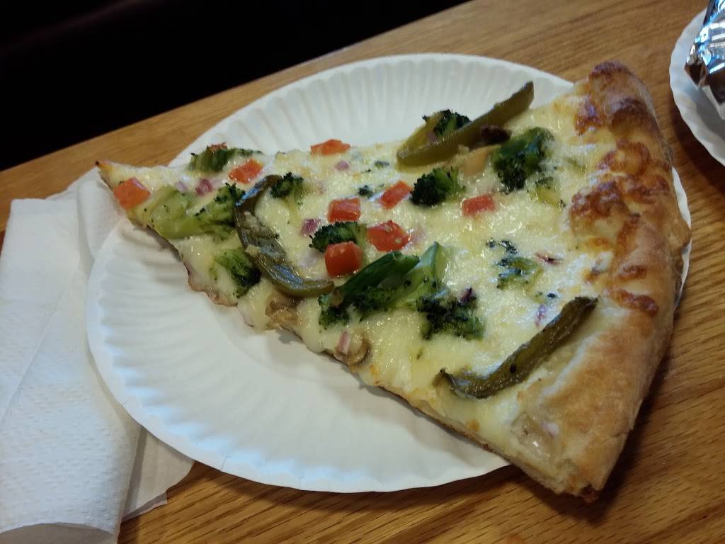 Franks Pizza & Restaurant | restaurant | 189 US-46, Saddle Brook, NJ 07663, USA | 2015871979 OR +1 201-587-1979