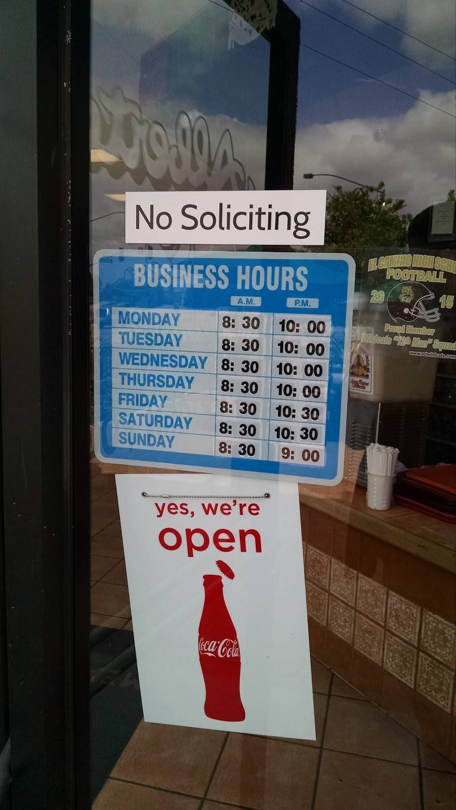 Albertos Mexican Food | restaurant | 6152, 4645 Frazee Rd, Oceanside, CA 92057, USA | 7607576500 OR +1 760-757-6500