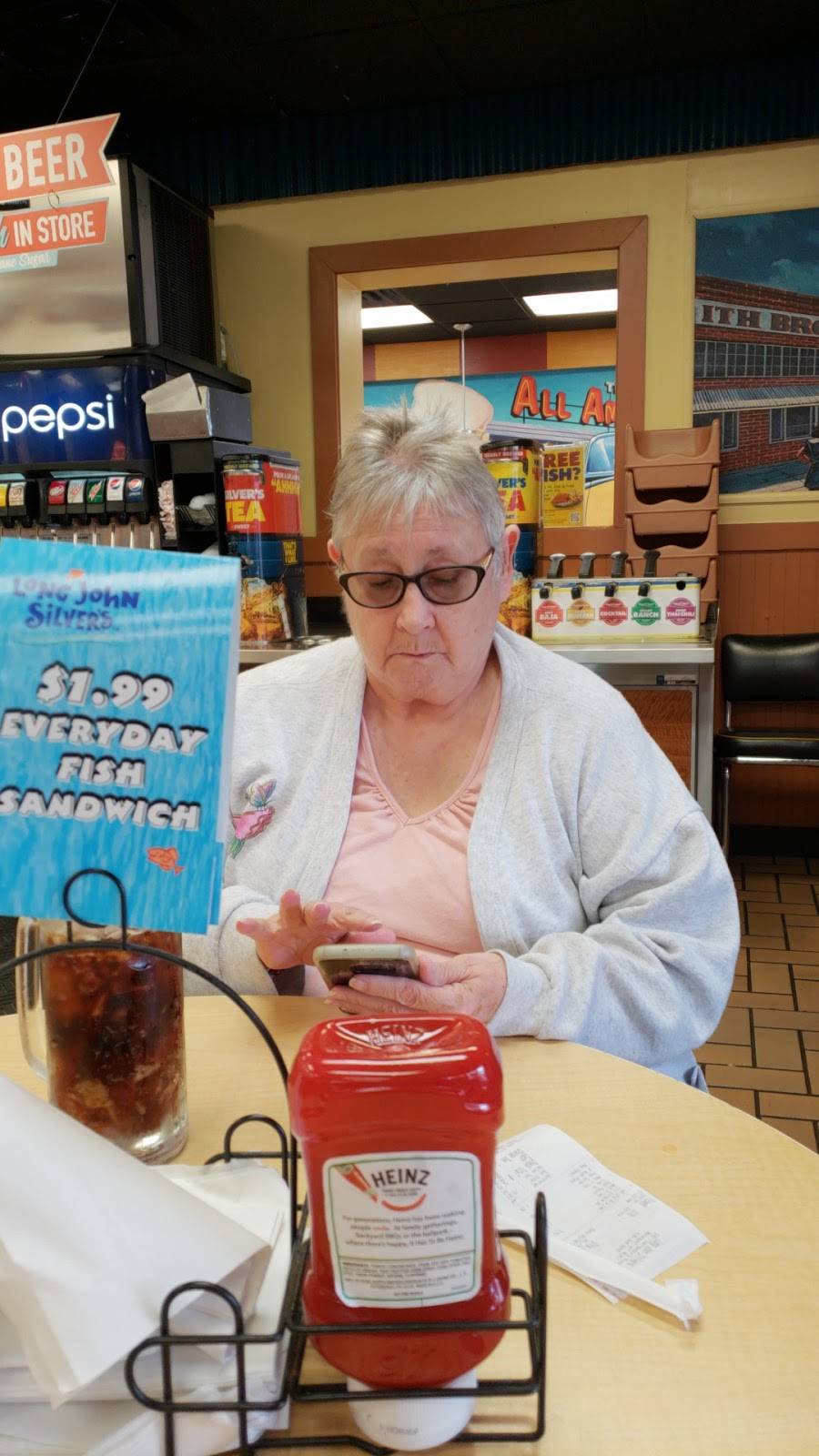 A&W Restaurant | restaurant | 243 Flemingsburg Rd, Morehead, KY 40351, USA | 6067846605 OR +1 606-784-6605