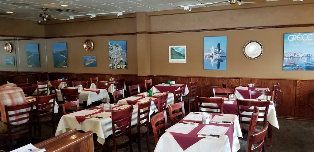 Pilos Restaurant | restaurant | 876 Montreal Rd, Ottawa, ON K1K 4L3, Canada | 6137414657 OR +1 613-741-4657