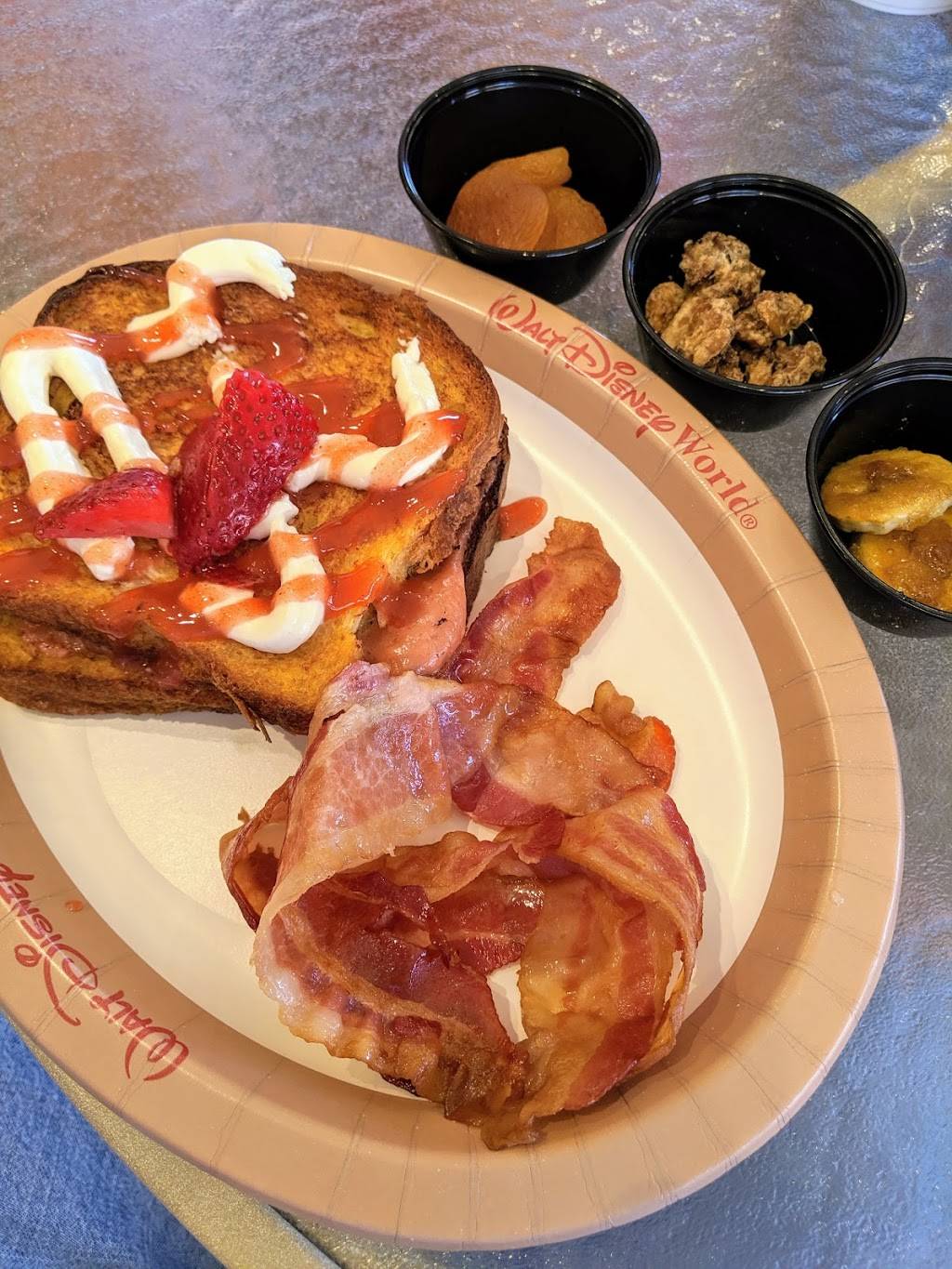 Spyglass Grill | restaurant | Walt Disney World Resort, 900 Cayman Way, Lake Buena Vista, FL 32830, USA | 4079343400 OR +1 407-934-3400