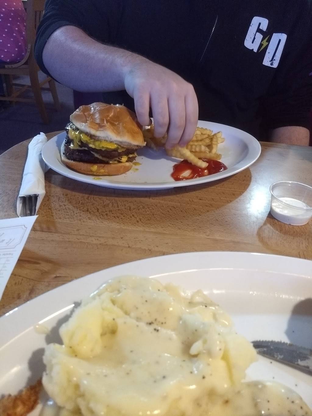 JJs Down Home Cafe | restaurant | 119 S 2nd St, Odessa, MO 64076, USA | 8166337227 OR +1 816-633-7227