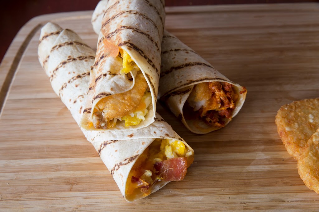 Juicy J’s Burgers and Wings | restaurant | 3417 W 6th St, Los Angeles, CA 90020, USA | 2135683895 OR +1 213-568-3895