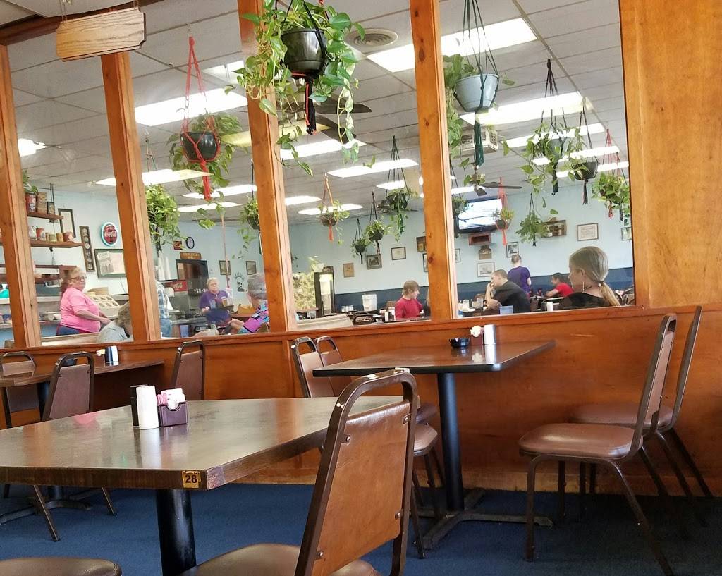 Moes Place | restaurant | 5012 N MacArthur Blvd, Warr Acres, OK 73122, USA | 4054957030 OR +1 405-495-7030