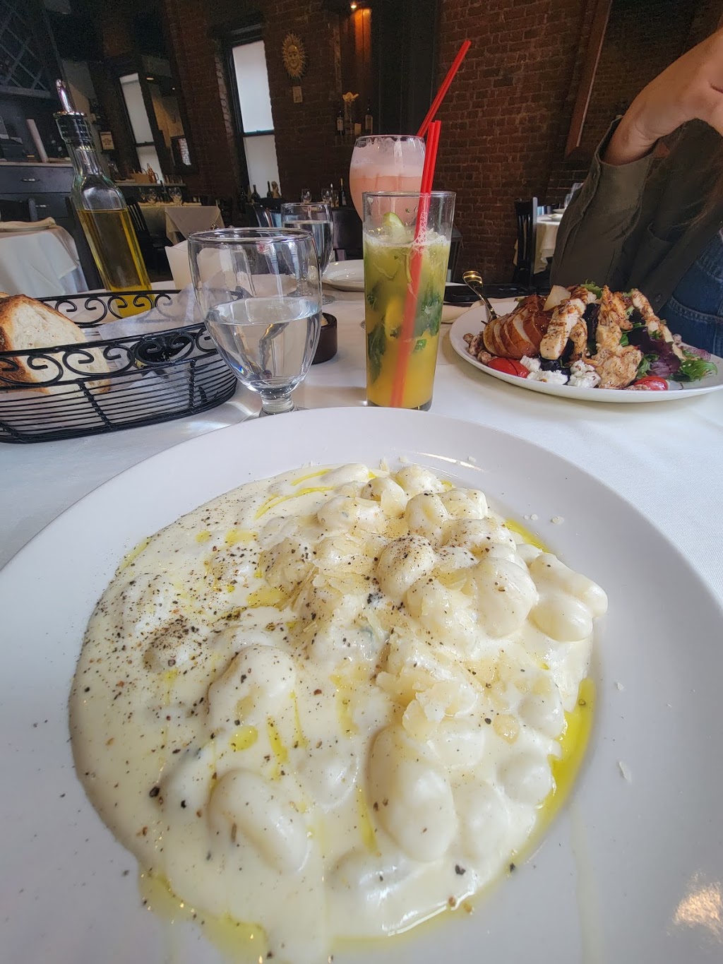 Basil Brick Oven Pizza | restaurant | 28-17 Astoria Blvd, Astoria, NY 11102, USA | 7182041205 OR +1 718-204-1205