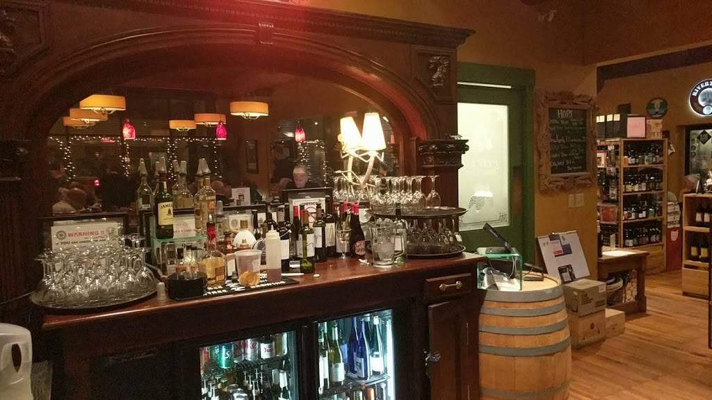 Martys Hops & Vines | restaurant | 6110 Hamilton Ave, Cincinnati, OH 45224, USA | 5136814222 OR +1 513-681-4222