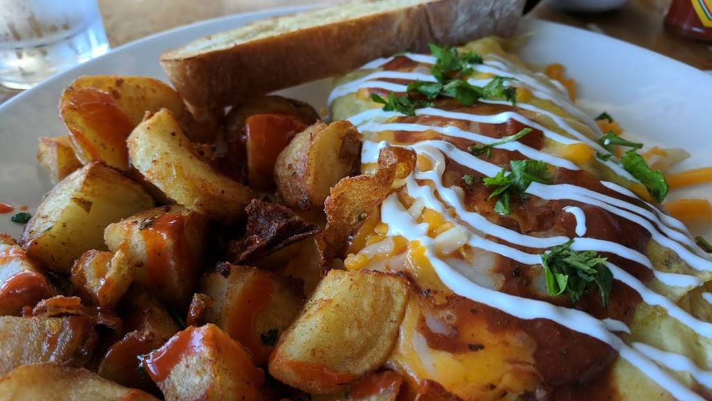 World Famous | restaurant | 711 Pacific Beach Dr, San Diego, CA 92109, USA | 8582723100 OR +1 858-272-3100