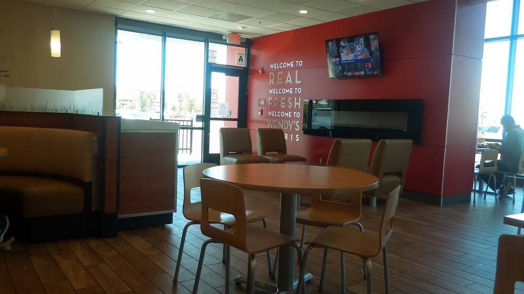 Wendys | restaurant | 1830 N Perris Blvd, Perris, CA 92571, USA | 9514434441 OR +1 951-443-4441