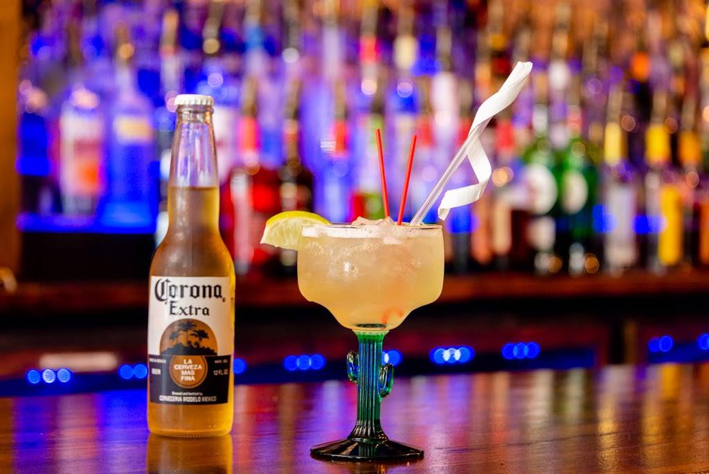 Ole Tapas Bar | restaurant | 2 Lafayette Ave, Suffern, NY 10901, USA | 8453683058 OR +1 845-368-3058