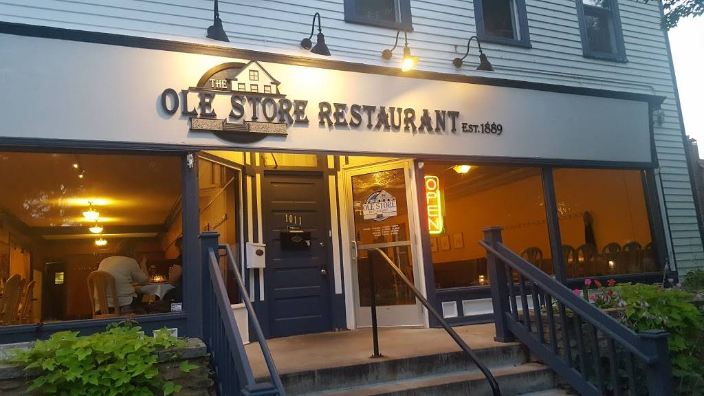 Ole Store Restaurant | restaurant | 1011 St Olaf Ave, Northfield, MN 55057, USA | 5077869400 OR +1 507-786-9400
