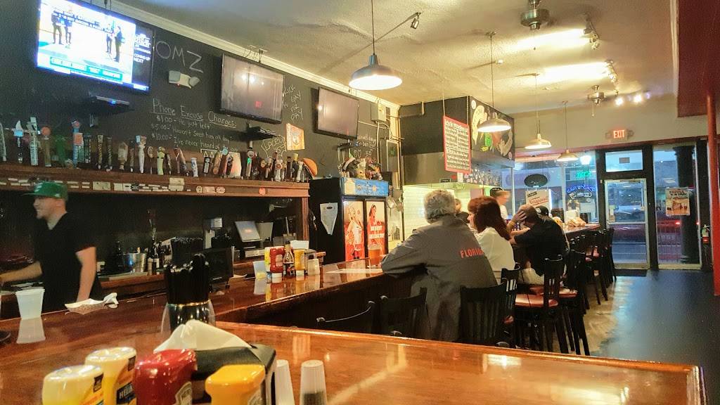 Daytona Taproom | restaurant | 310 Seabreeze Blvd, Daytona Beach, FL 32118, USA | 3868723298 OR +1 386-872-3298