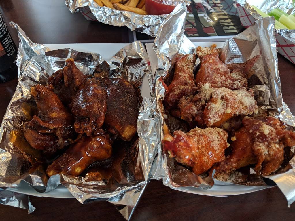 Big Shot Bobs House of Wings - Hopewell | restaurant | 2282 Brodhead Rd, Aliquippa, PA 15001, USA | 7243783083 OR +1 724-378-3083