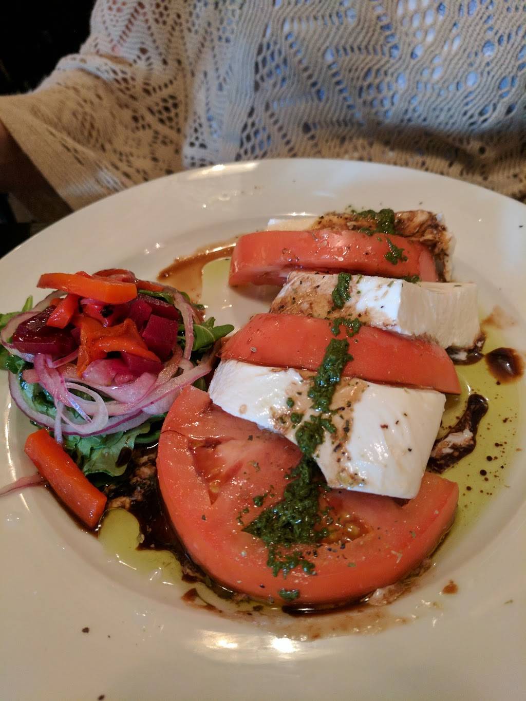 The Crossroads Cafe | meal takeaway | 24 Laurel Rd, East Northport, NY 11731, USA | 6317542000 OR +1 631-754-2000