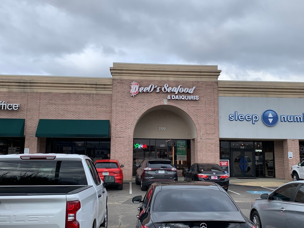 DeeOs Seafood Southaven | restaurant | 200 Goodman Rd E Suite 103, Southaven, MS 38671, USA | 6622538132 OR +1 662-253-8132
