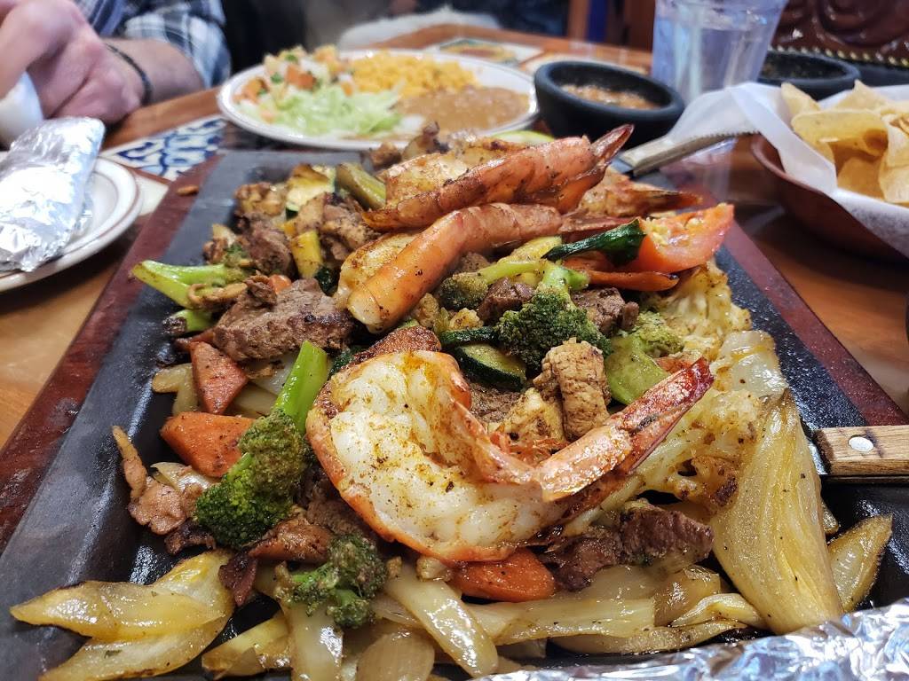 7 Leguas Mexican Grill | restaurant | 2050 11th St, Huntsville, TX 77340, USA | 9367556020 OR +1 936-755-6020