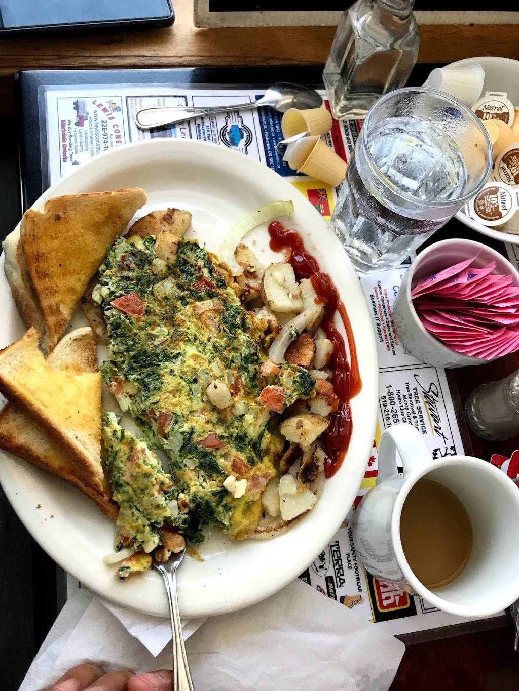 Kims Place Restaurant | restaurant | 221 Toronto St S, Markdale, ON N0C 1H0, Canada | 5199864400 OR +1 519-986-4400