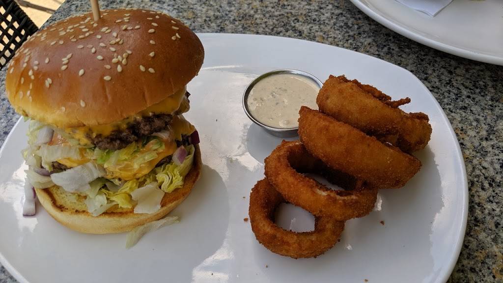 Bernies | restaurant | 2825 S Main St, Kennesaw, GA 30144, USA | 7706272297 OR +1 770-627-2297