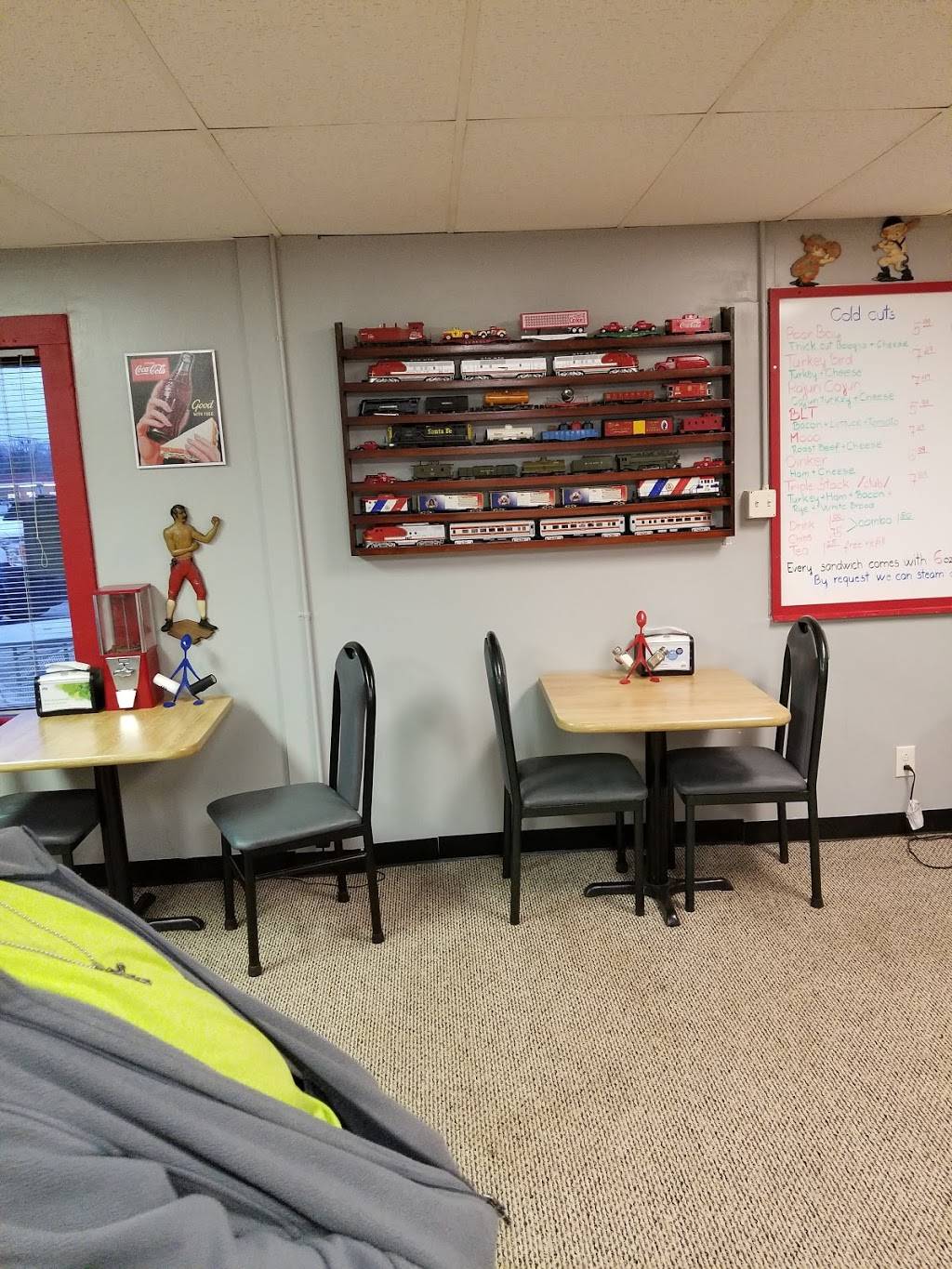 Get Moore Subs & Sandwiches | restaurant | 108 W Hogan St,  Tullahoma, TN 37388, USA | 9315635787 OR +1 931-563-5787