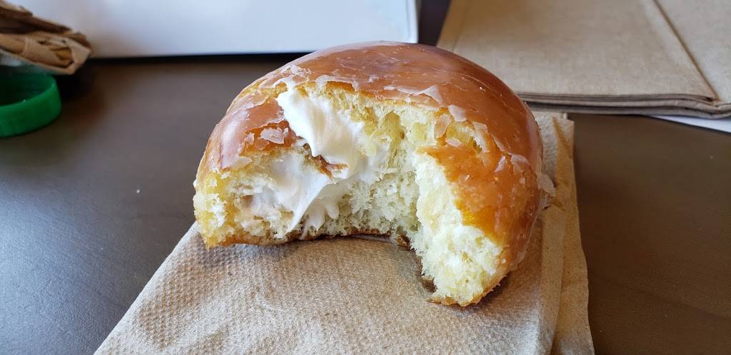 Krispy Kreme | bakery | 6447 Baltimore National Pike, Catonsville, MD 21228, USA | 4436365624 OR +1 443-636-5624