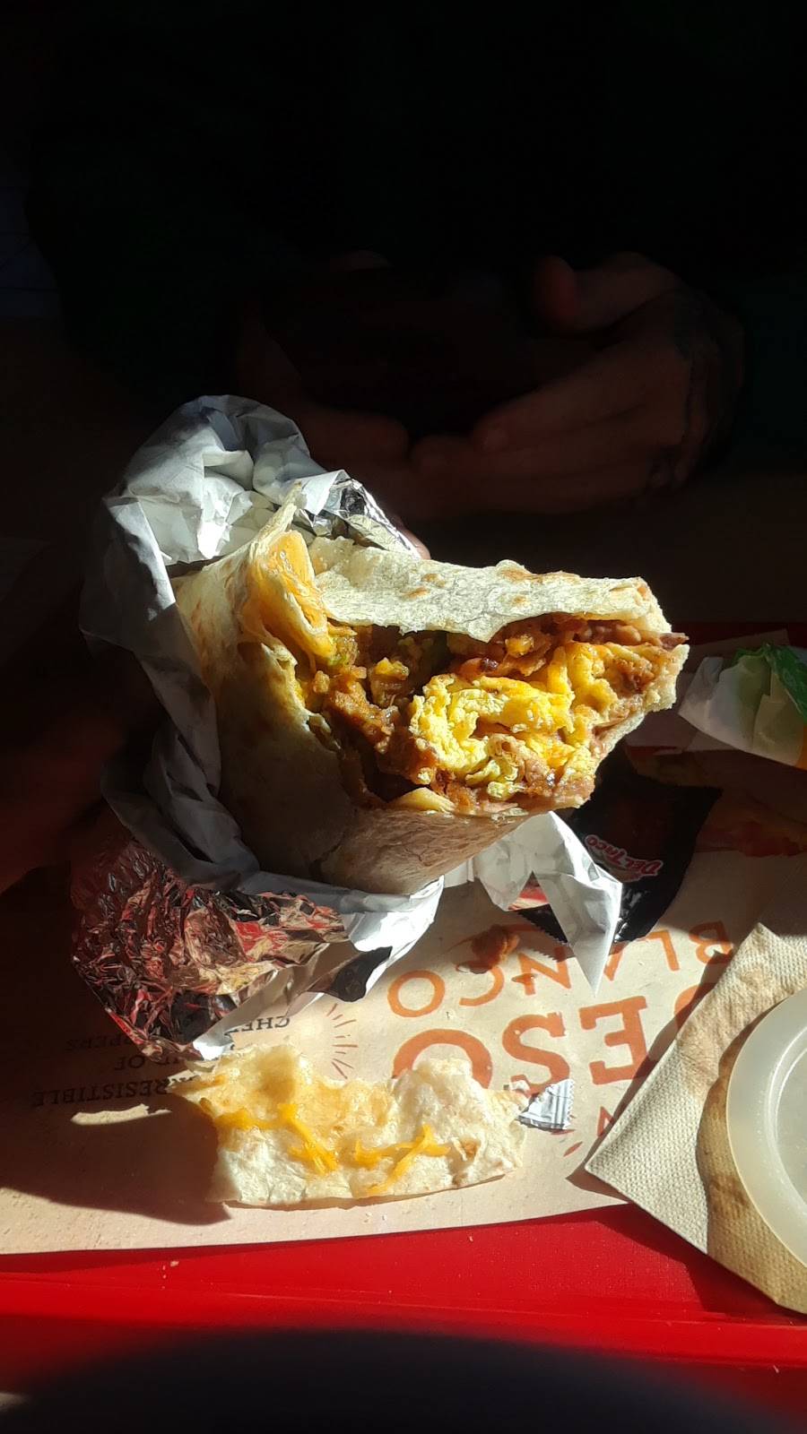 Del Taco | meal takeaway | 1601 Standiford Ave, Modesto, CA 95350, USA | 2095246393 OR +1 209-524-6393