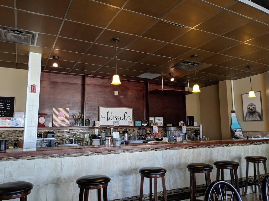 Blended Restaurant & Bakery | restaurant | 4100 W Willow Knolls Dr, Peoria, IL 61615, USA | 3098398366 OR +1 309-839-8366