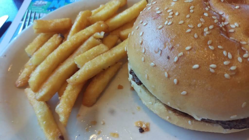 Annettes Restaurant | restaurant | 104 N Dorset Ave, Ventnor City, NJ 08406, USA | 6098228366 OR +1 609-822-8366