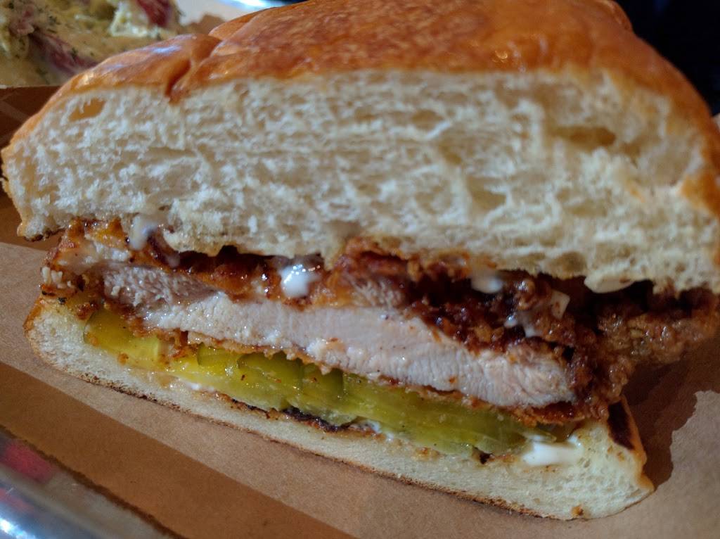 High Fives | restaurant | 1804 McMillan Ave, Dallas, TX 75206, USA | 2148215555 OR +1 214-821-5555