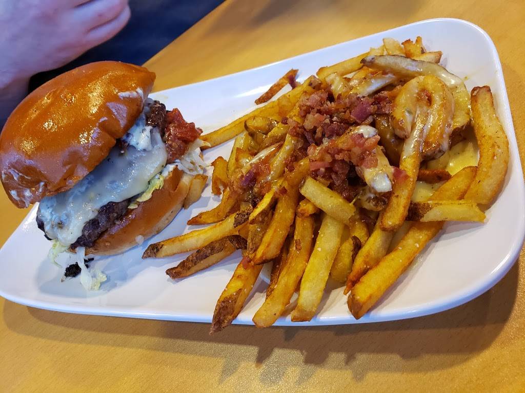 Bernies Burger Bus - Missouri City | restaurant | 6324 Hwy 6, Missouri City, TX 77459, USA | 2812087965 OR +1 281-208-7965