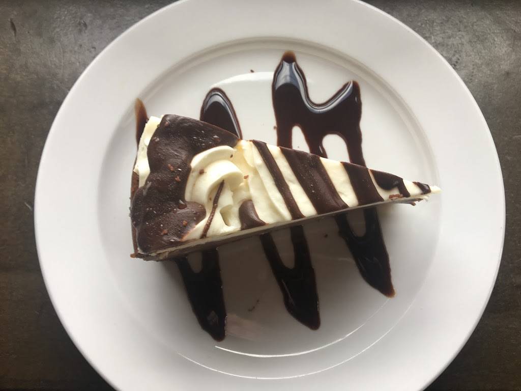 Beerhead Bar & Eatery | restaurant | 8003 Crile Rd, Painesville, OH 44077, USA | 4405795430 OR +1 440-579-5430