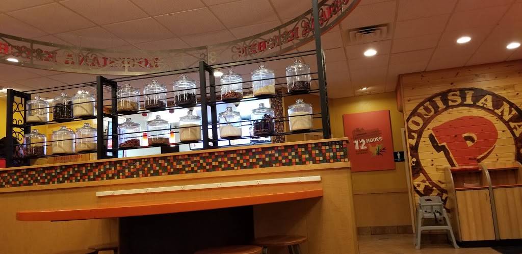 Popeyes Louisiana Kitchen | restaurant | 1346 N Cherry St, Tulare, CA 93274, USA | 5596881010 OR +1 559-688-1010