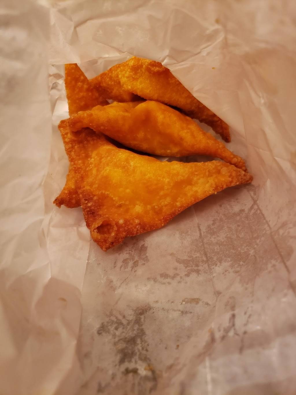 Golden City | restaurant | 130 Maple Ave, Norfolk, VA 23503, USA | 7575882888 OR +1 757-588-2888