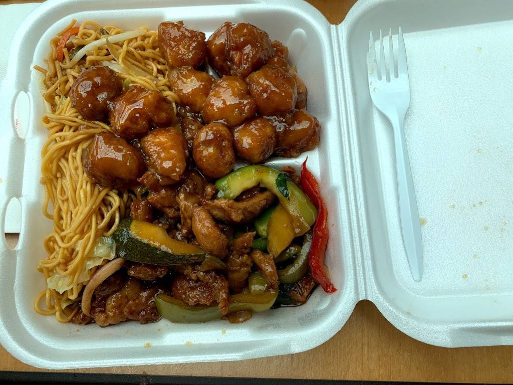 Ruby Thai South Shore Plaza | restaurant | 250 Granite St, Braintree, MA 02184, USA | 7813567888 OR +1 781-356-7888