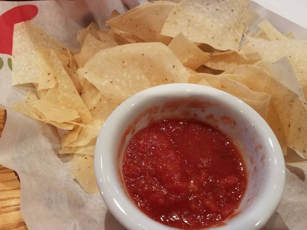 Chilis Grill & Bar | Open for Dine-In, Delivery and Takeout | restaurant | 10520 W Central Ave, Wichita, KS 67212, USA | 3167212700 OR +1 316-721-2700