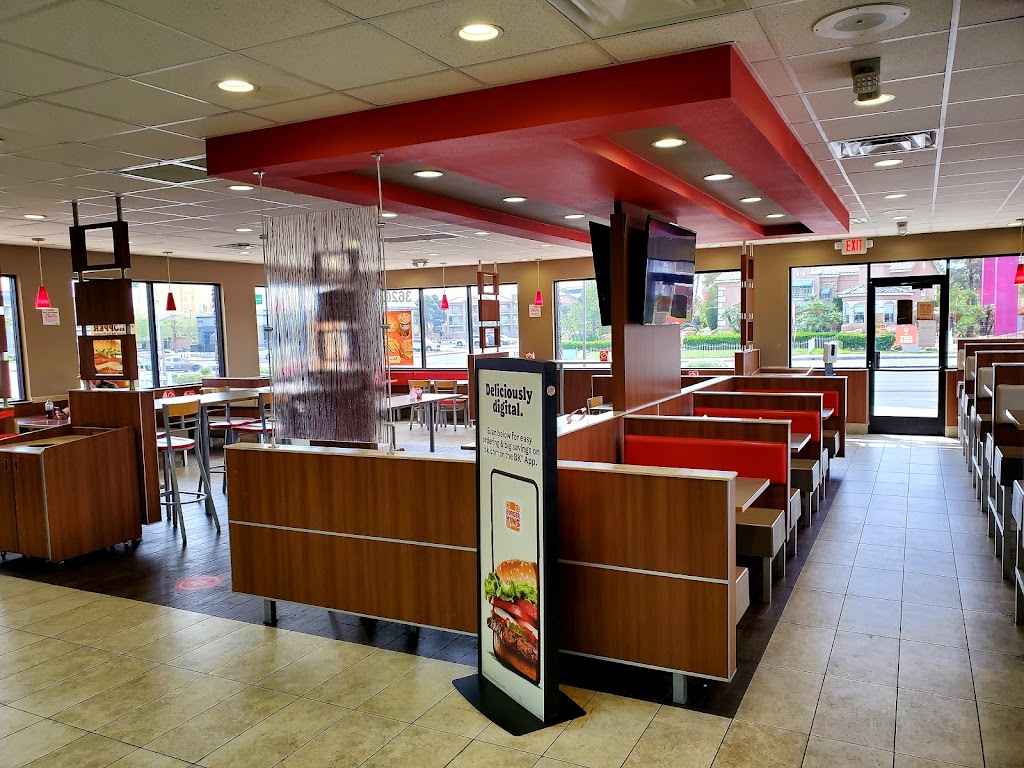 Burger King | restaurant | 3620 W Tropicana Ave, Las Vegas, NV 89103, USA | 7027984364 OR +1 702-798-4364