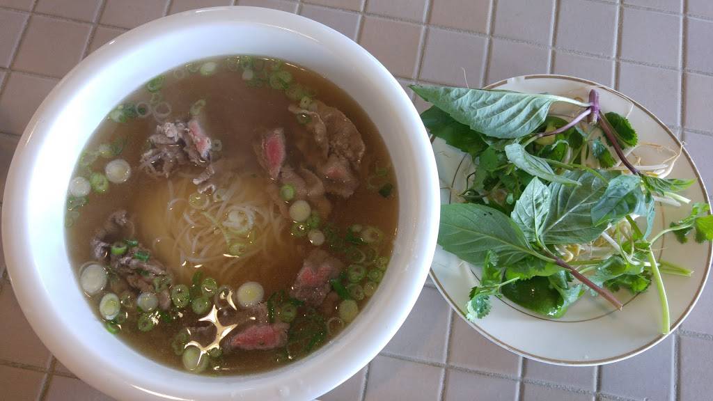 Pho Express Noodles & Grill | restaurant | 2012 E Belt Line Rd, Carrollton, TX 75006, USA | 9724171017 OR +1 972-417-1017