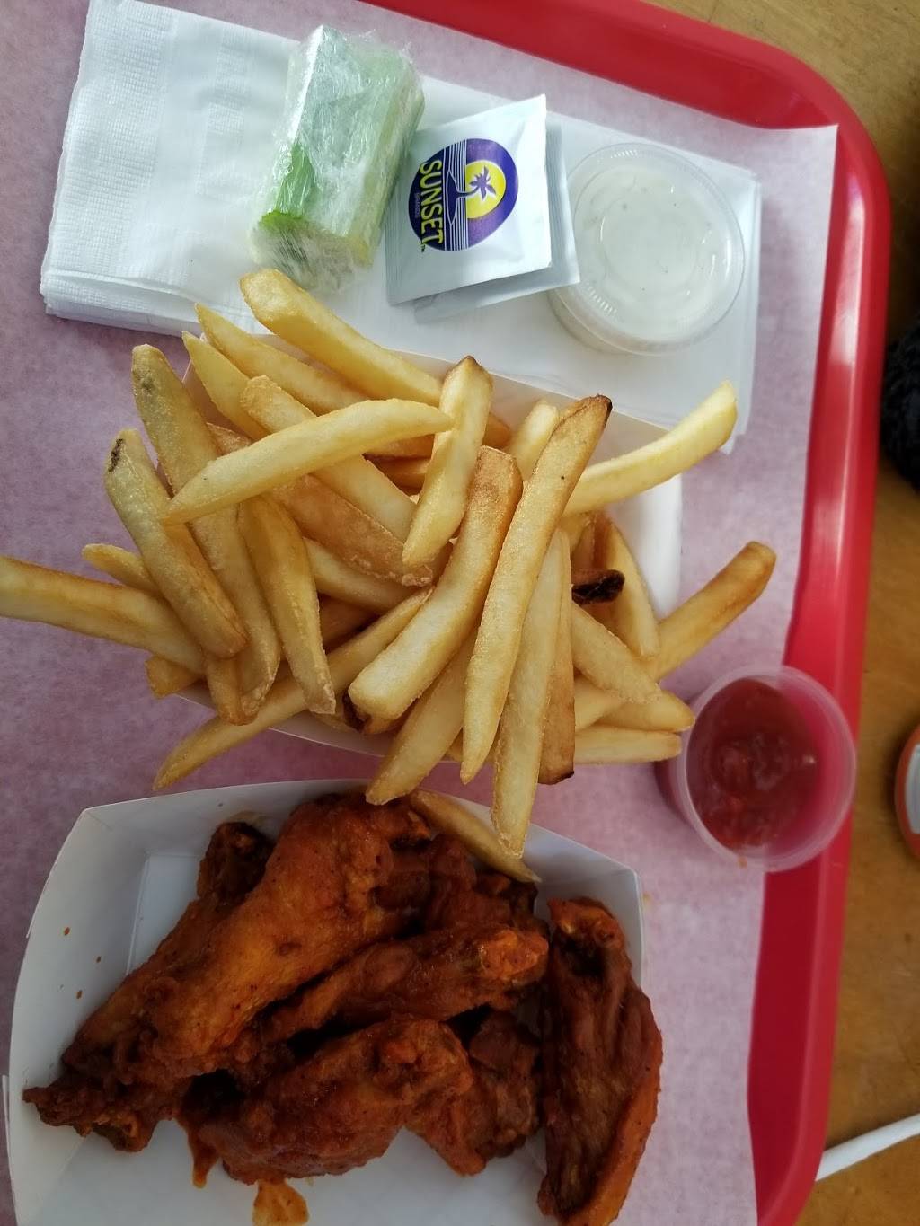 House of Wings | meal delivery | 2447 N Clark St, Chicago, IL 60614, USA | 7739299421 OR +1 773-929-9421