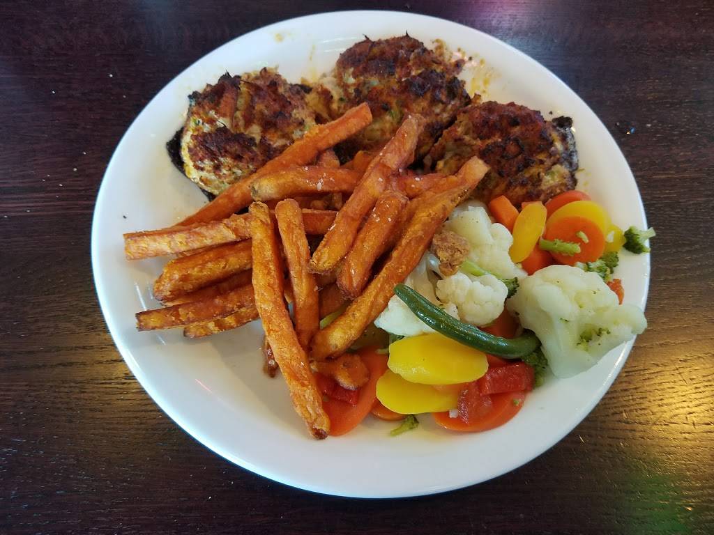 Calloways Restaurant & Bar | restaurant | 597 Main St, West Creek, NJ 08092, USA | 6099780220 OR +1 609-978-0220