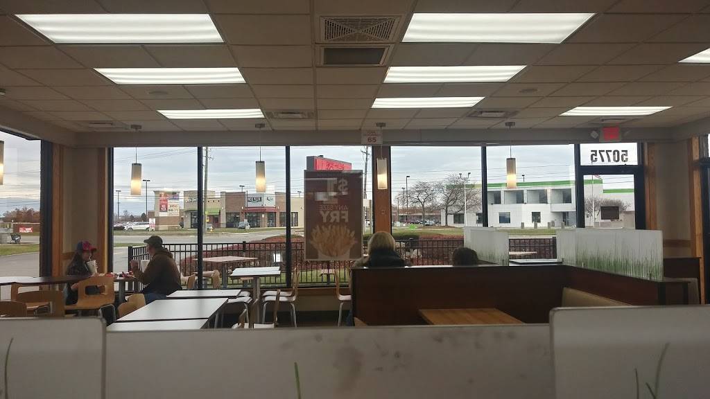 Wendys | restaurant | 50775 Gratiot Ave, Chesterfield, MI 48051, USA | 5869496067 OR +1 586-949-6067