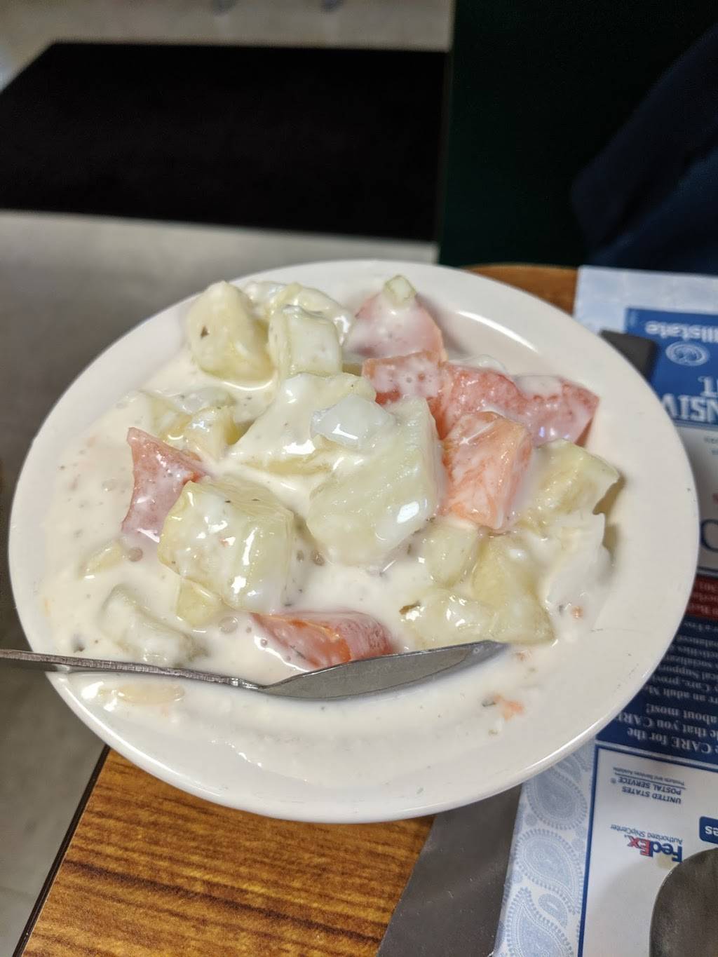 Lindas Old Furnace Restaurant | restaurant | WV-28, Ridgeley, WV 26753, USA | 3047387000 OR +1 304-738-7000